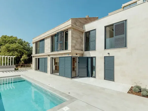Contemporary villa with pool and open sea view, Blizikuce, Budva