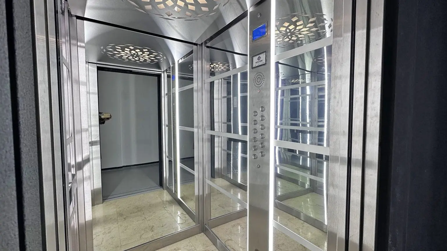 High end new boutique business building for sale