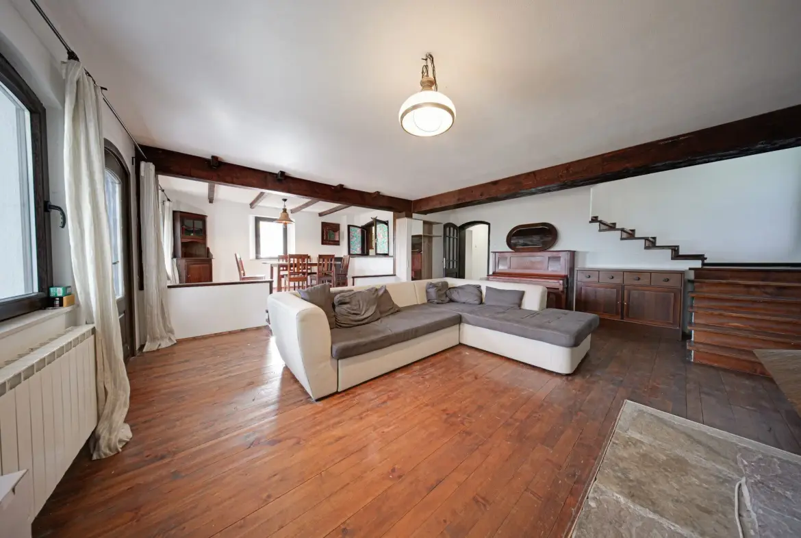 A cozy house with a beautiful yard and a perfect location in Dragalevtsi for sale