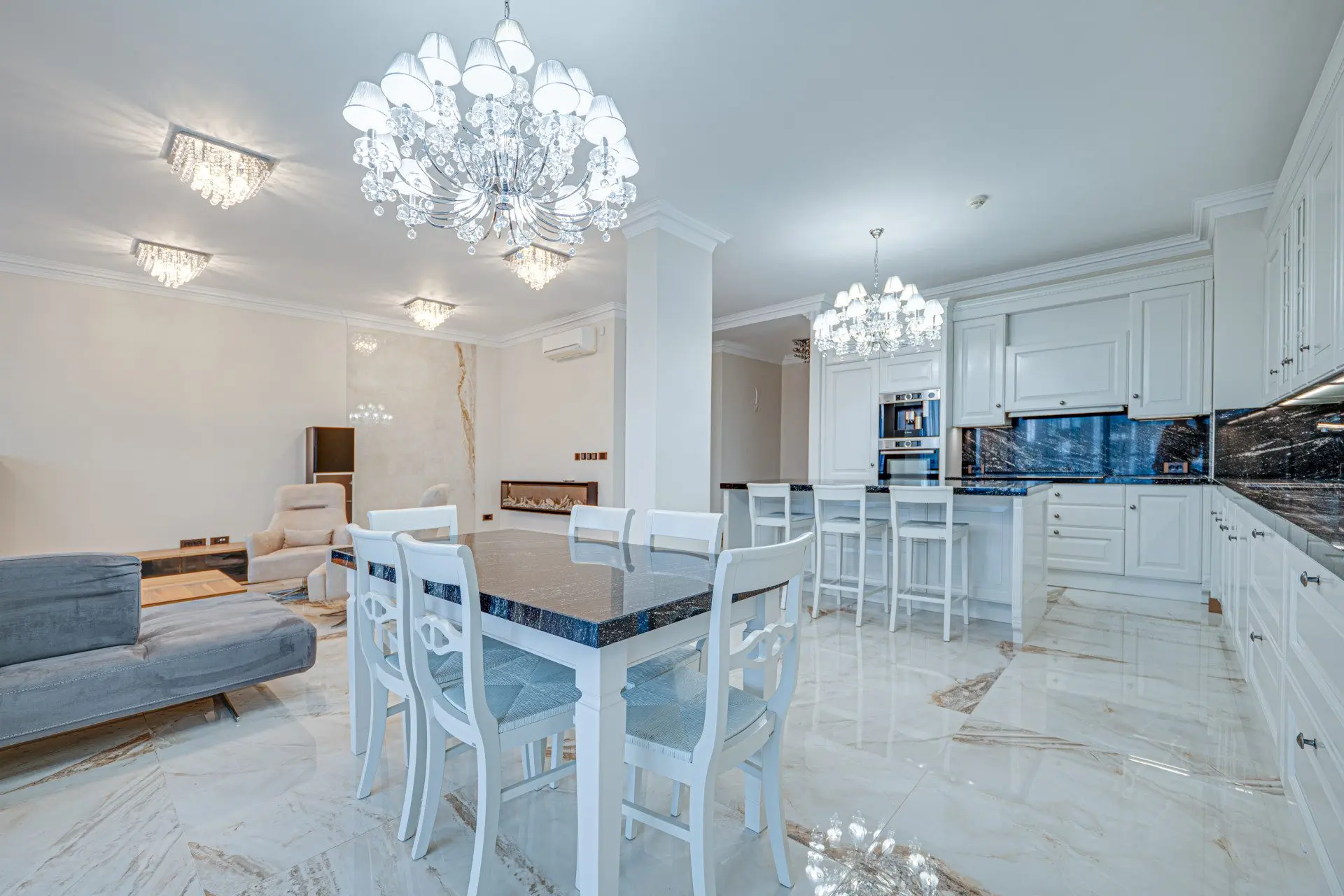 Fully furnished four-room apartment in a gated residential complex in the Lozenets neighborhood