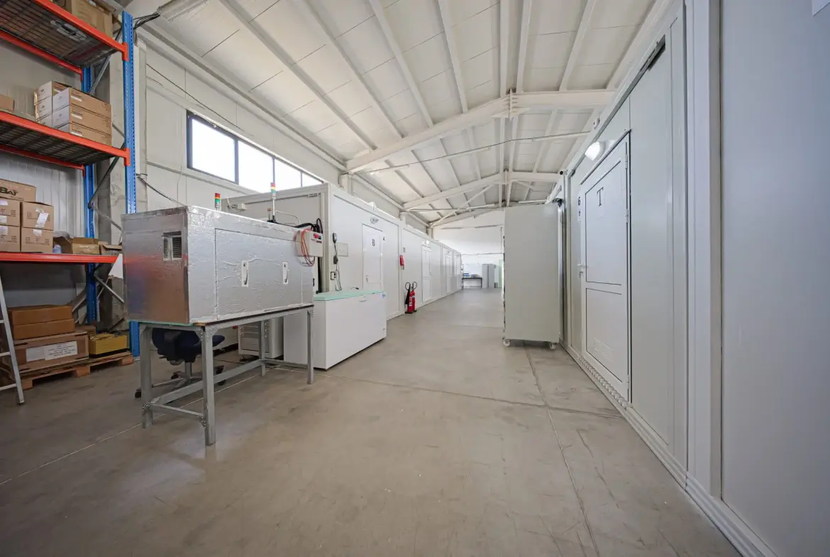 Mixed use office building in the village of Lozen for sale