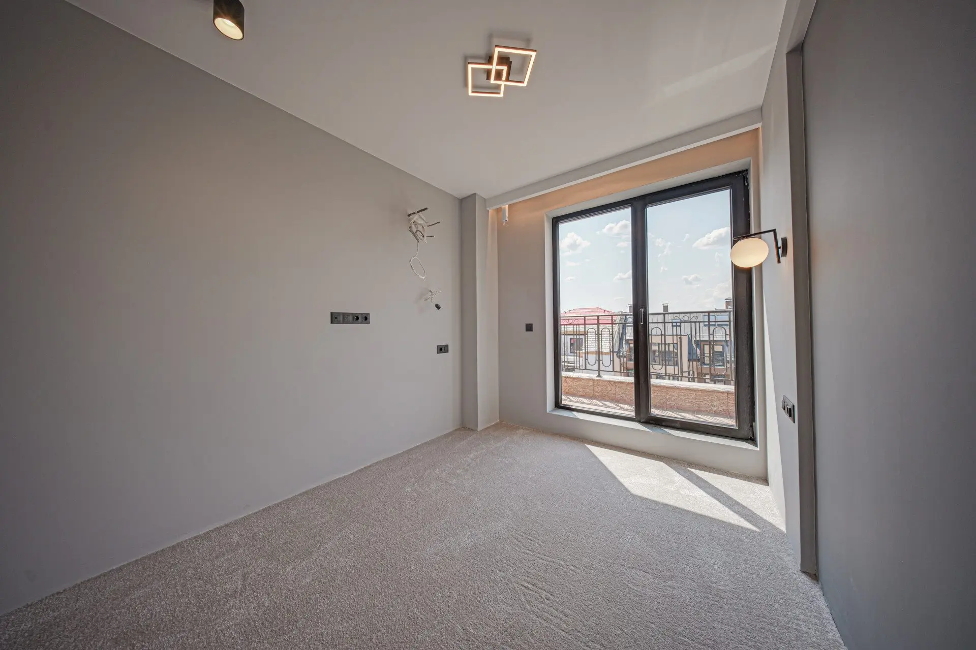Spacious apartment with amazing views of the city in the Center for sale