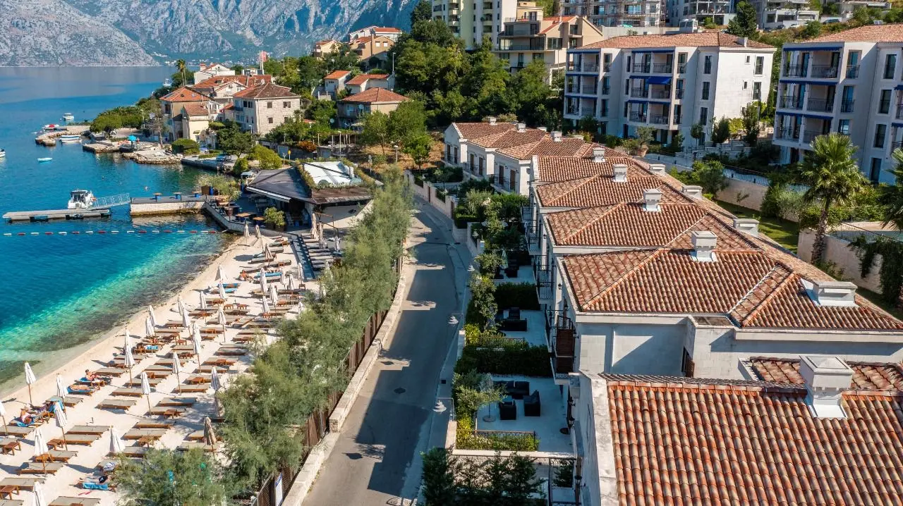 d4f0c3686e29185b0af0fe137be316c8 Luxury beachfront villa, part of the HUMA Kotor Bay Hotel & Villas
