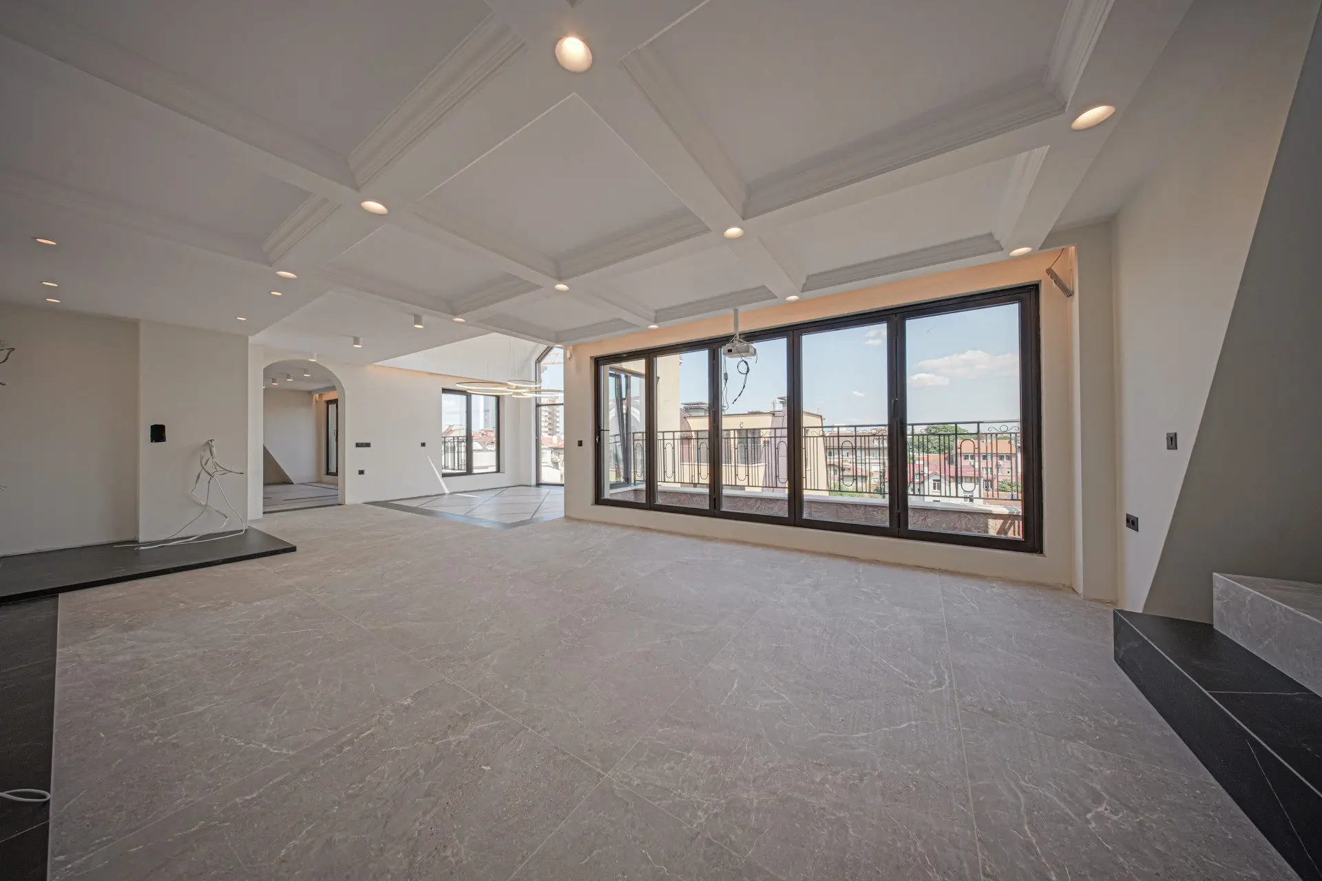 Spacious apartment with amazing views of the city in the Center for sale