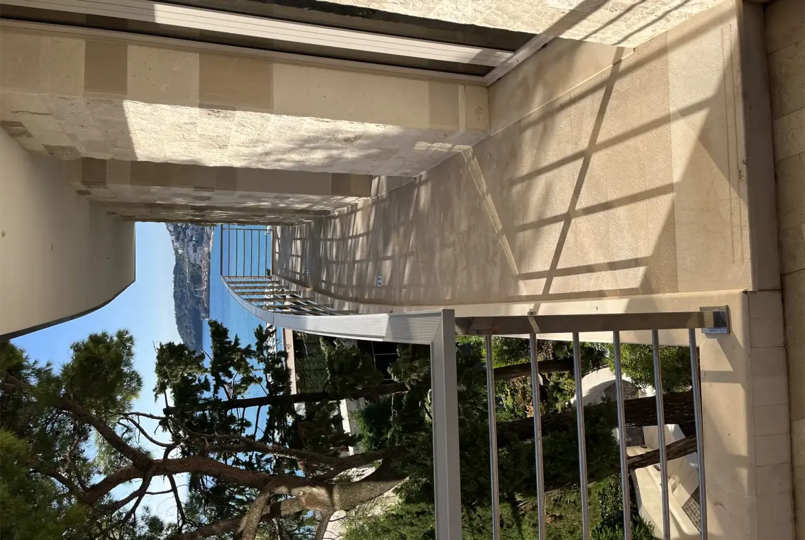 Two bedrooms apartment at Dukley Gardens