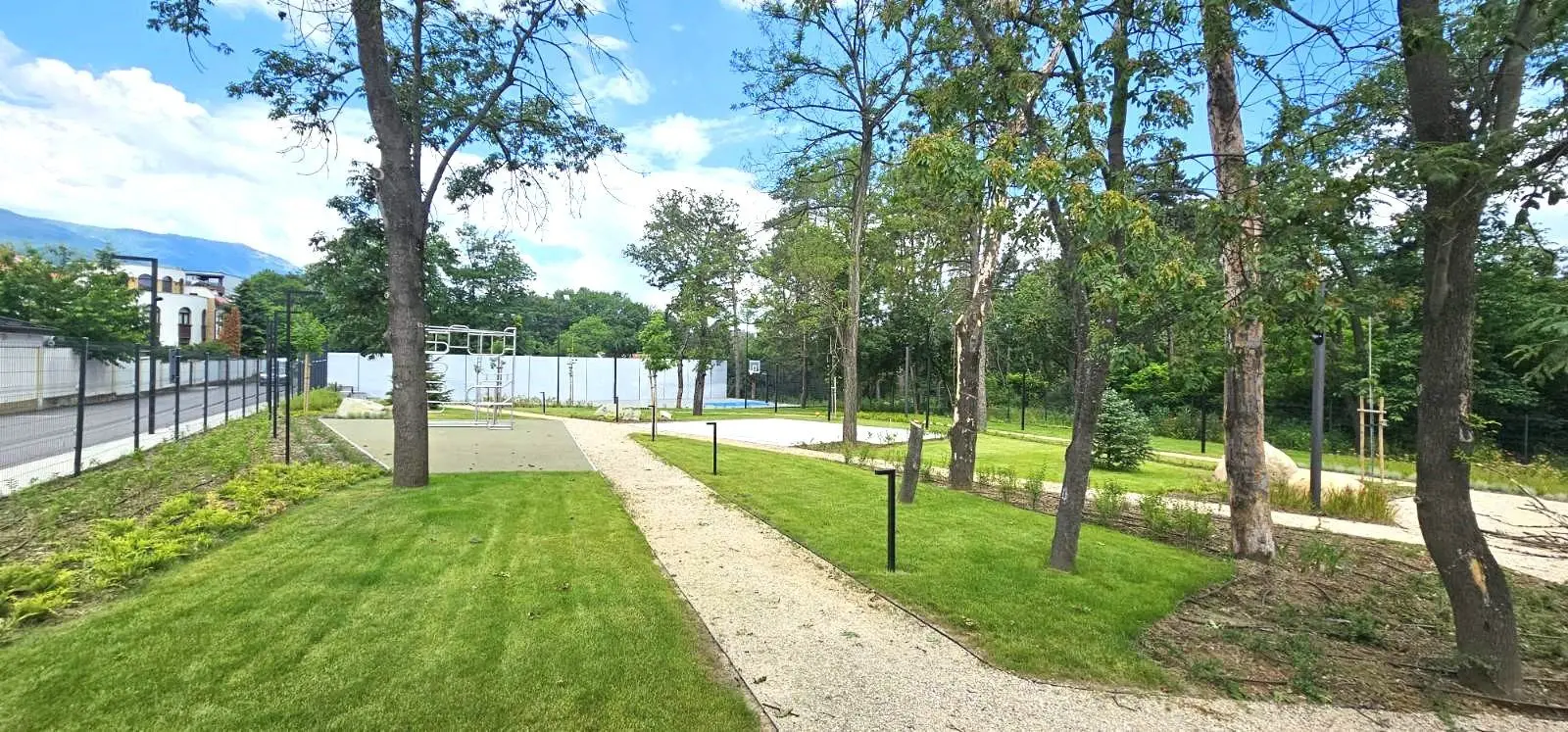 d6c36b2e48888404782b0b106a98474c Luxury house in a gated complex near the Anglo-American School