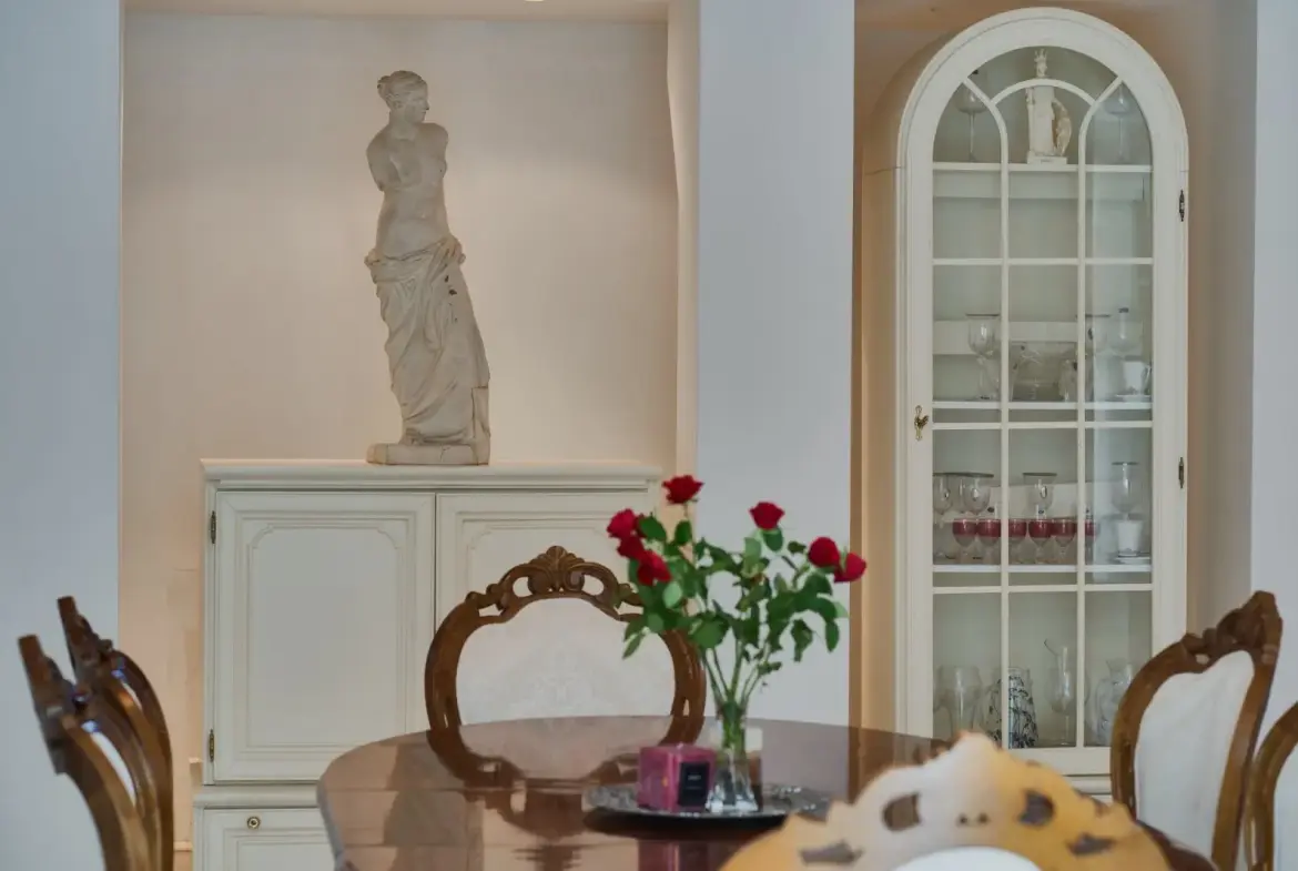 Aristocratic house in the metropolitan district of Boyana for sale