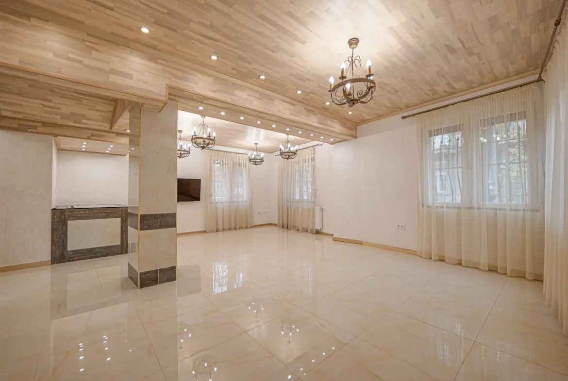 Fully renovated and partially furnished house in Oborishte for sale