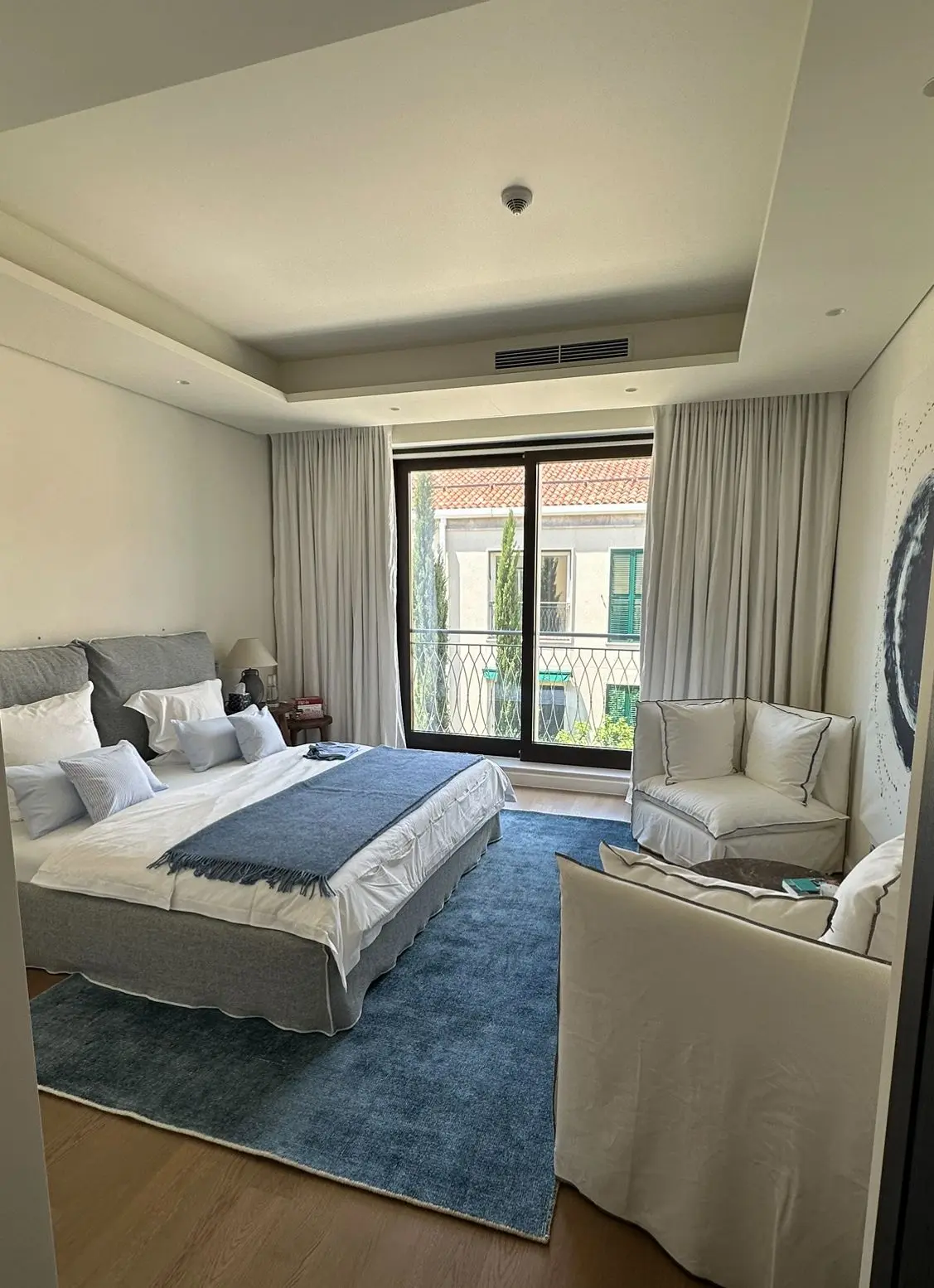 Three-Bedroom Apartment, Portonovi