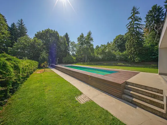 An exceptional property with a massive house in Boyana district, near Sequoia St. for sale