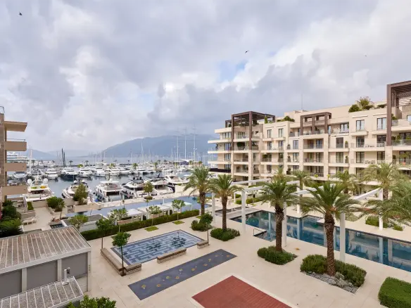 Three-bedroom apartment at Aqua residence available for sale