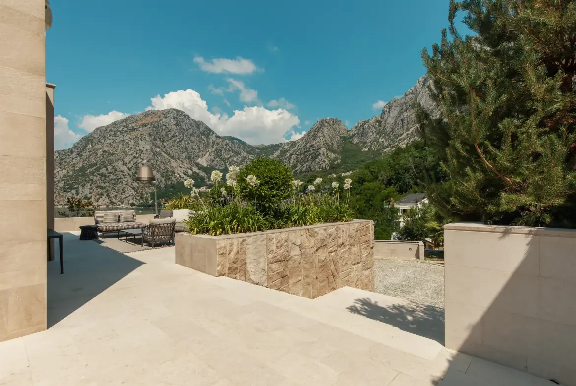 Villa Orahovac, Kotor