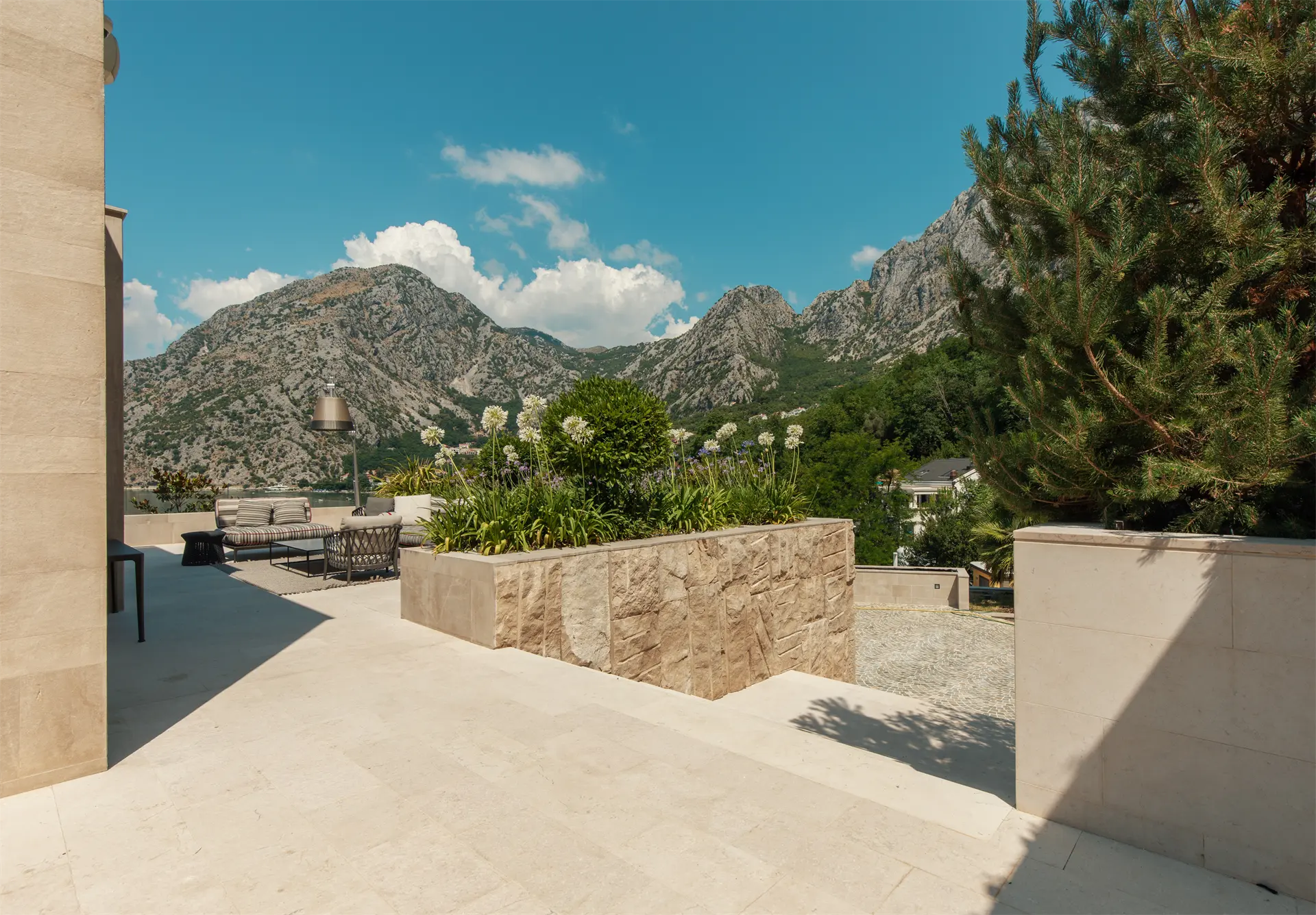 Villa Orahovac, Kotor