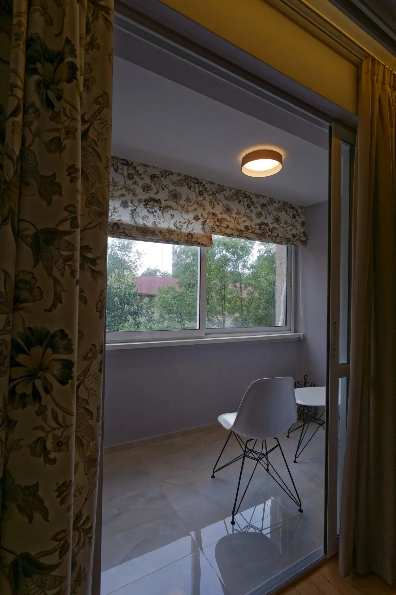 Spacious three-room apartment in Strelbishte for sale
