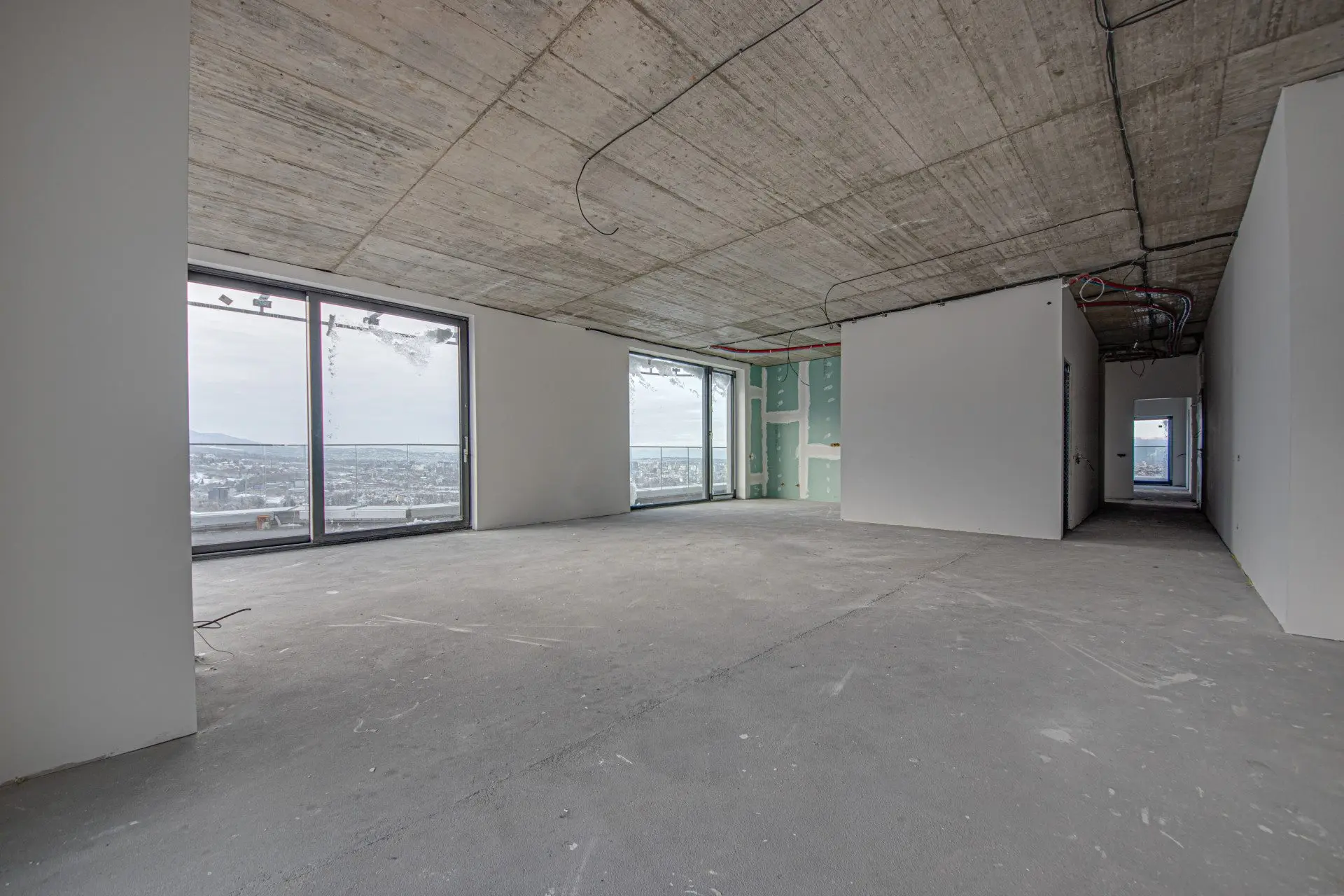 Luxury penthouse in a multifunctional building