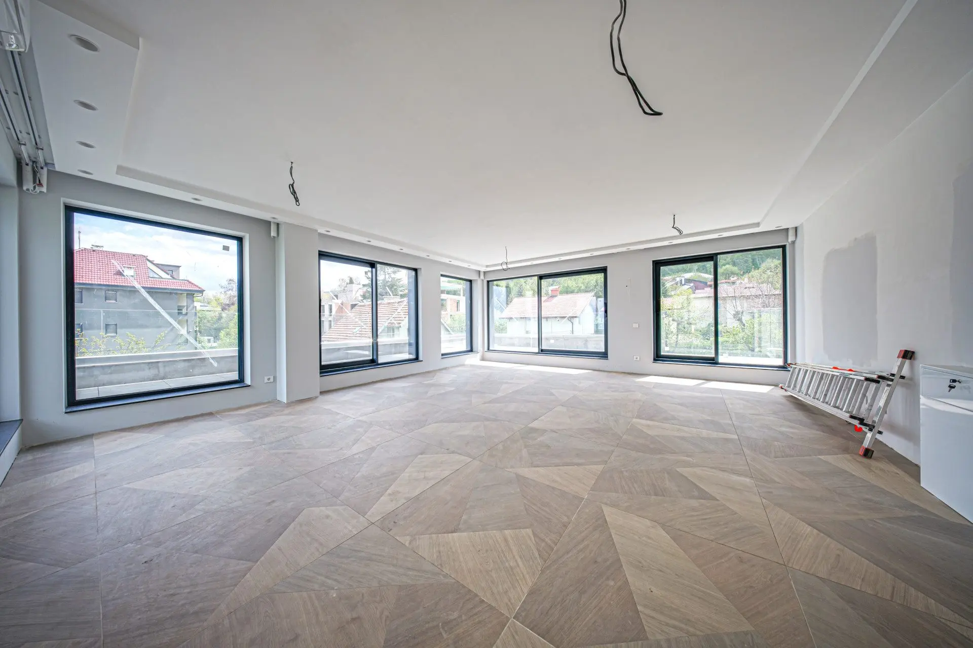 dcc9638392708d238a4d5bcb4424bca5 House with a large yard and a great location in Boyana district