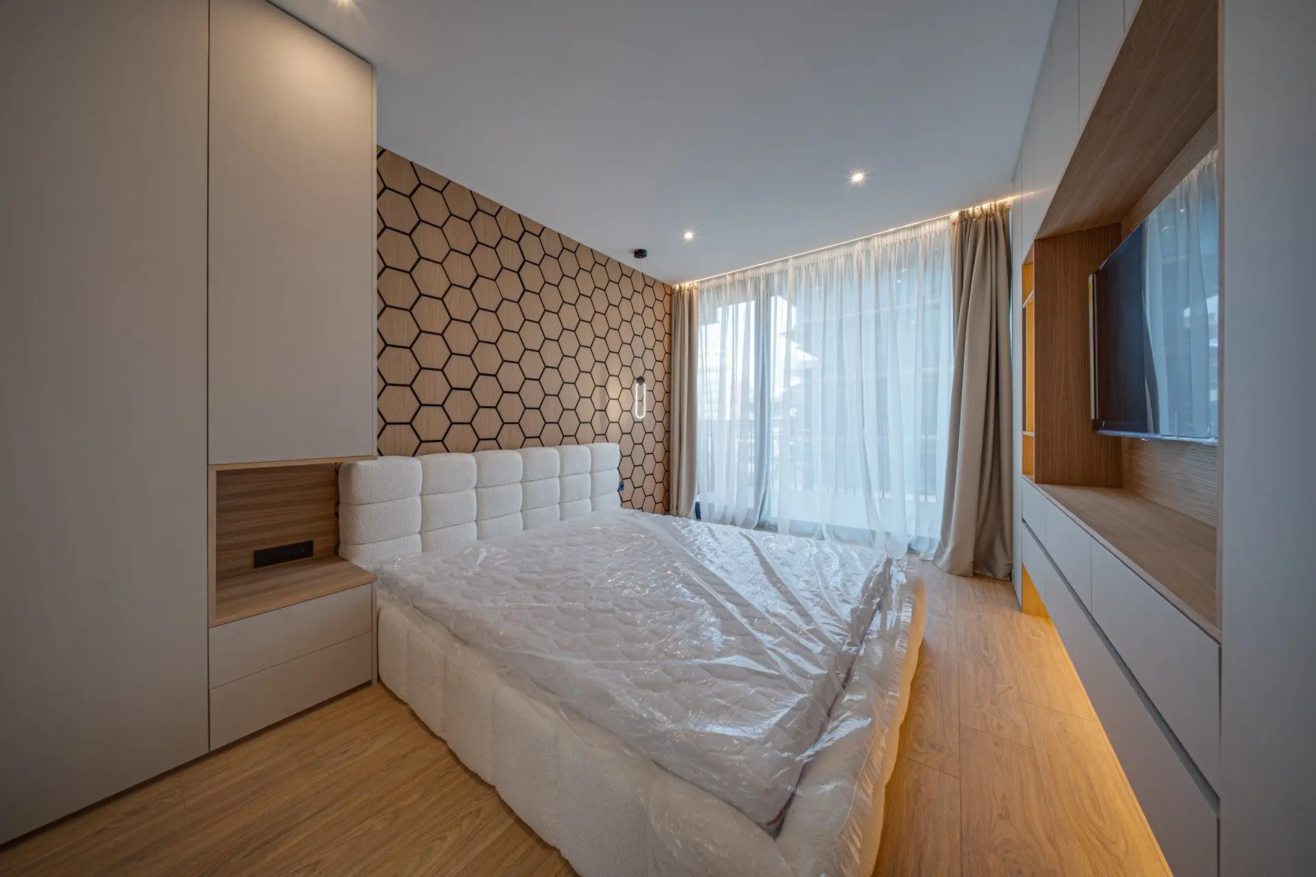dd9e25276118dc7b764bdb022ef01bde Luxurious two-bedroom apartment in an iconic, innovative building Kosher