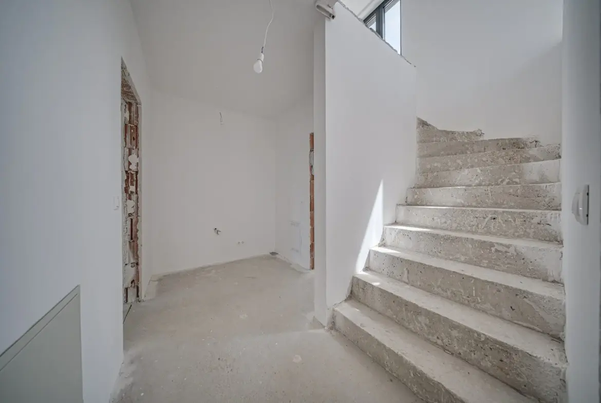 Premium penthouse with unparalleled panorama, space and views in an unparalleled boutique building in Iztok district