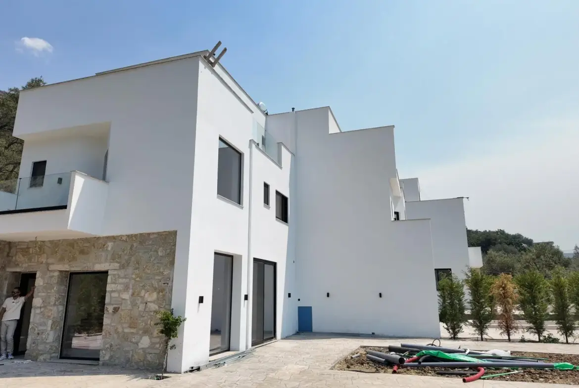 Luxury Villa NO.3 for Sale in Borsh, South Albania – High-End Design & Stunning Sea Views!