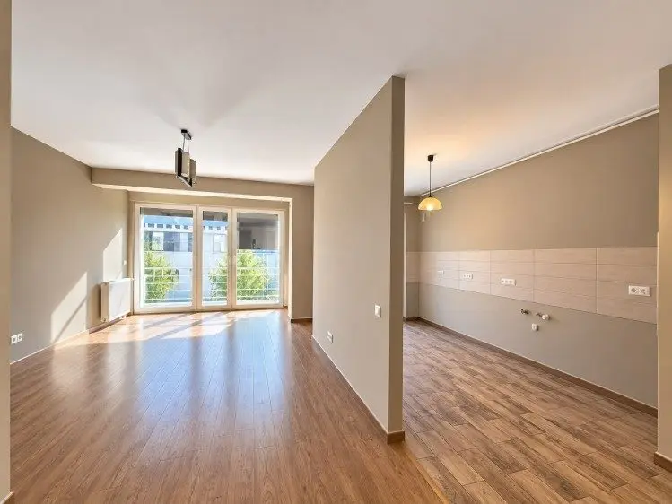 Bright 4-room duplex in Iancu Nicolae area, near the forest and International Schools, Bucharest