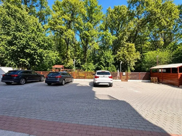 Bright 4-room duplex in Iancu Nicolae area, near the forest and International Schools, Bucharest