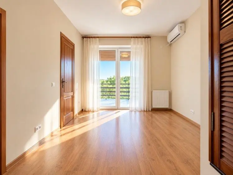 Bright 4-room duplex in Iancu Nicolae area, near the forest and International Schools, Bucharest
