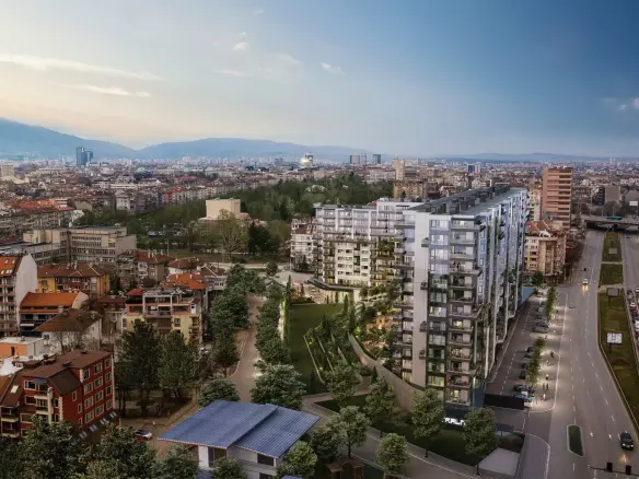 Four-bedroom apartment in a first-class complex next to a park