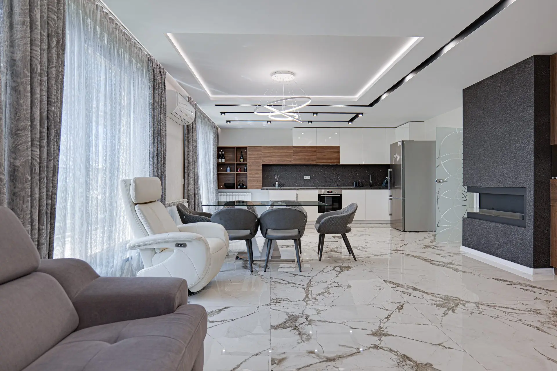 Exclusive three-bedroom penthouse with wonderful views in Krastova Vada