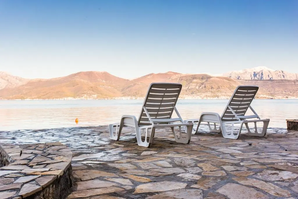 For sale seafront stone house with three apartments in Krasici