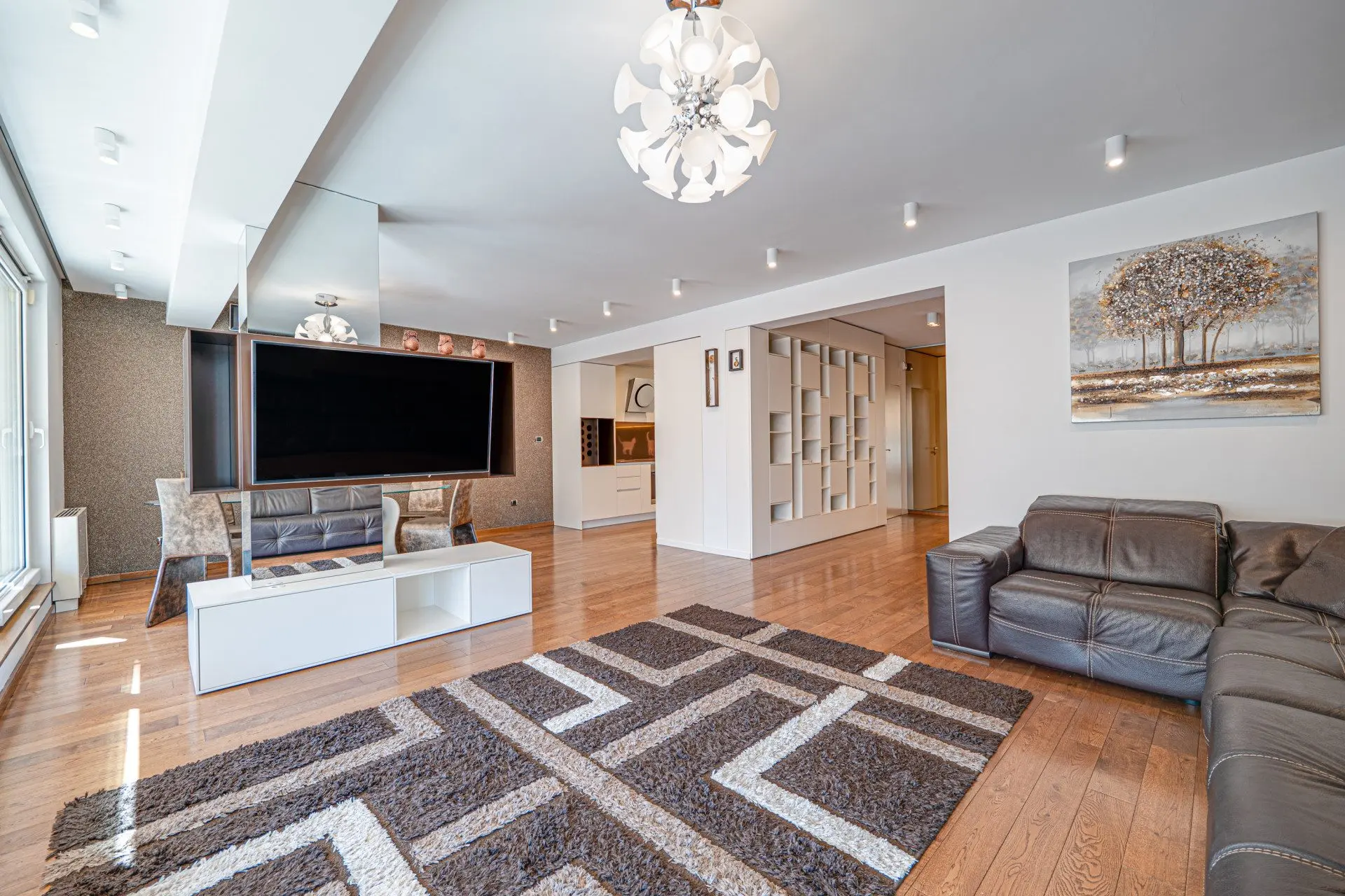 e2c4f05e698584e94a080b47b2c7bc79 Spacious and stylish penthouse just steps from South Park for sale