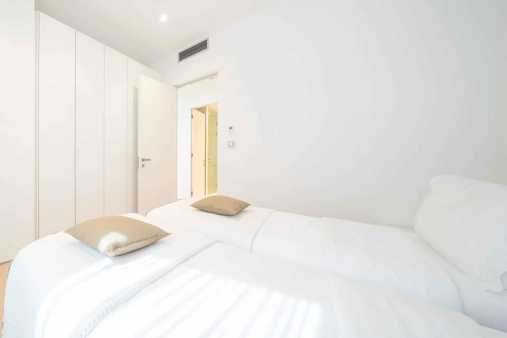 Seaside two-bedroom apartment