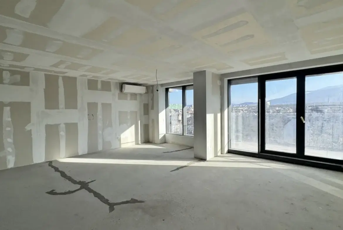 Wonderful panoramic apartment with three bedrooms and a double parking space in Teatralna complex