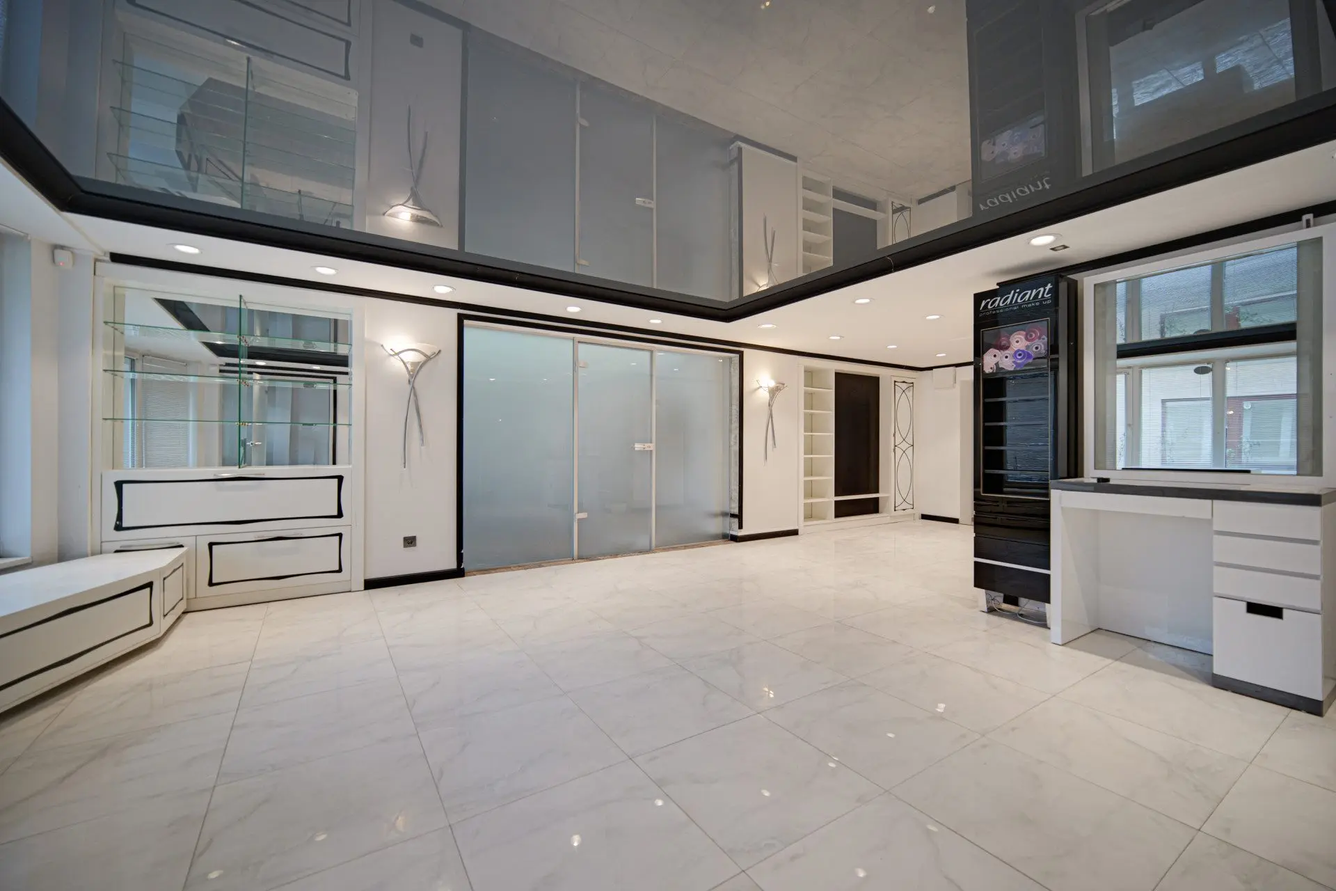 eaf0ba54682fc008d90029b0c588dbd8-1 Bright office on two floors in Lozenets district for sale