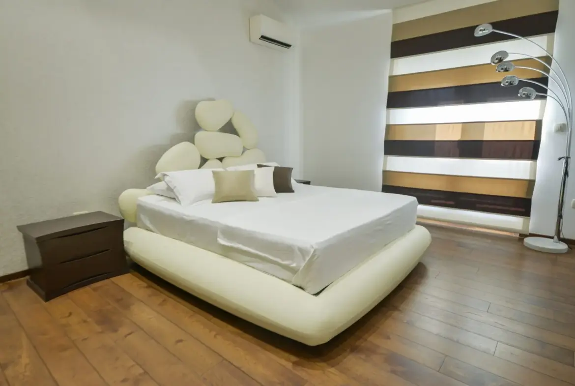 3-Bedroom Apartment in Pod magistralom, Budva
