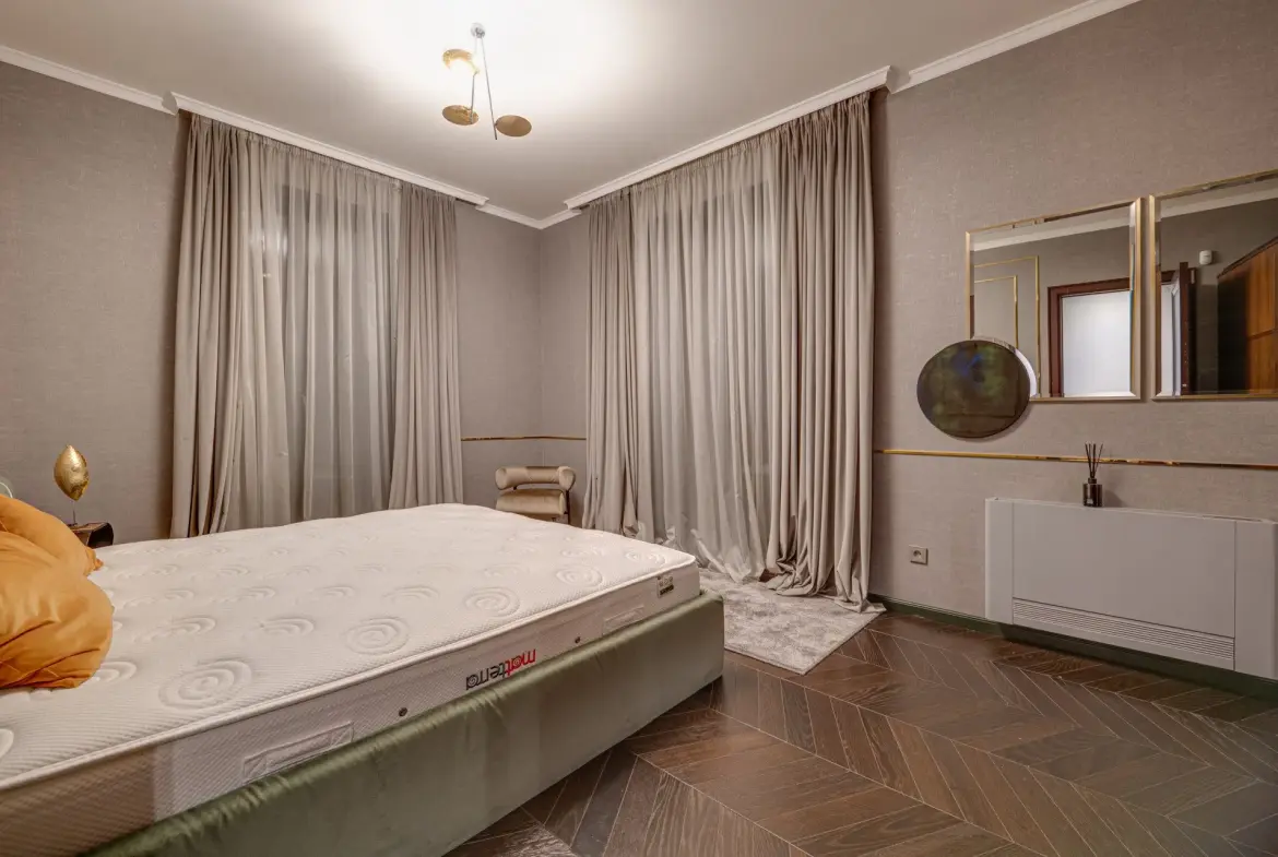 Impressive residence in an iconic building in Lozenets