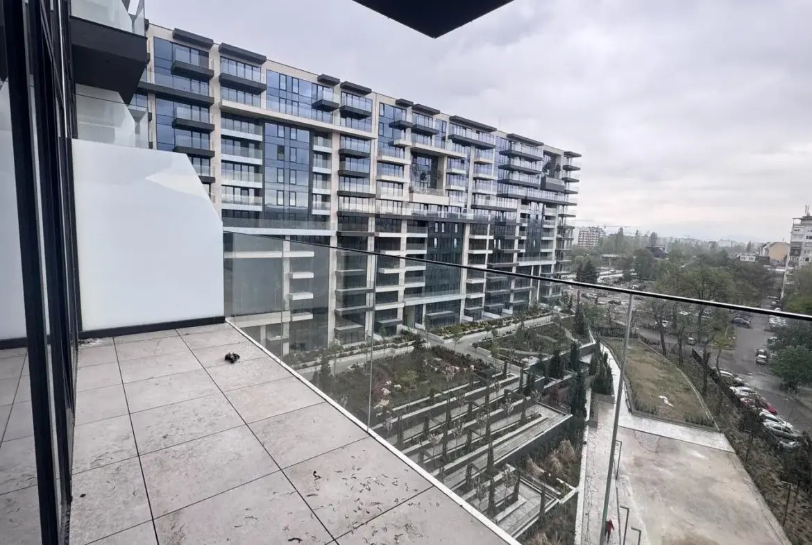 Remarkable maisonette in a preferred newly built complex for sale