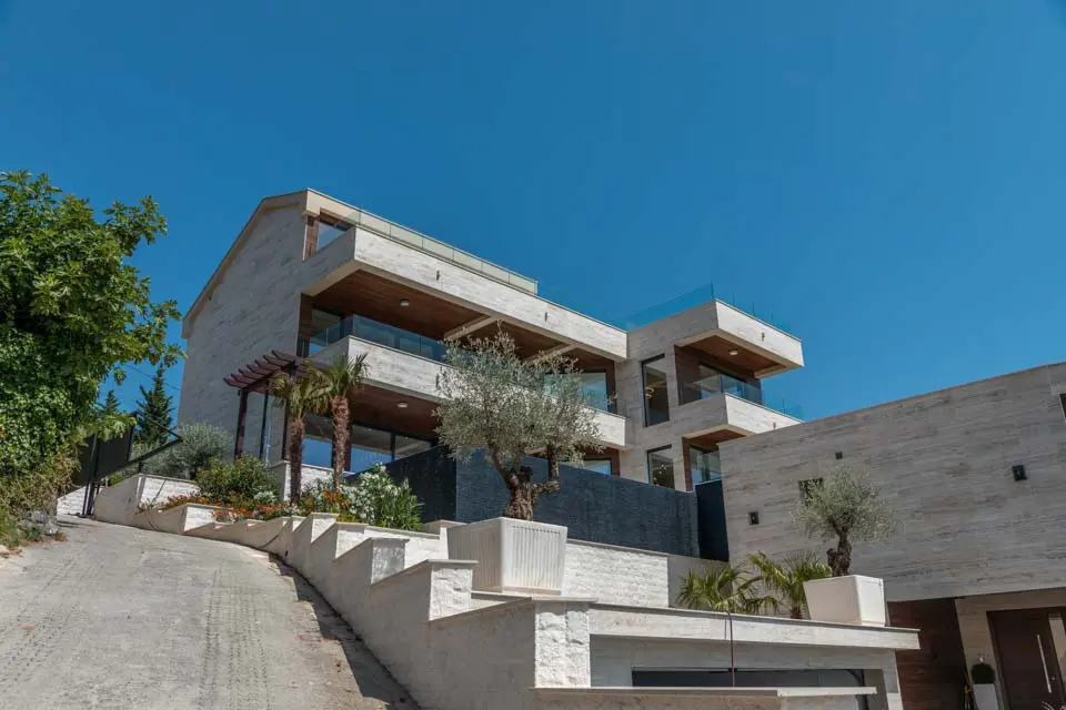 Exquisite Villa in Tivat: Luxury, Comfort, and Stunning Views