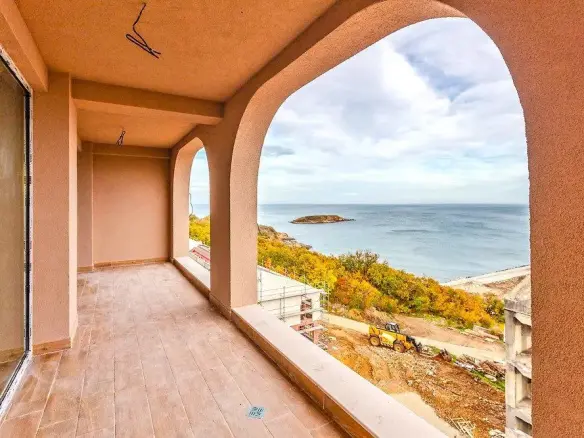 Townhouse in a five-star complex on the seashore