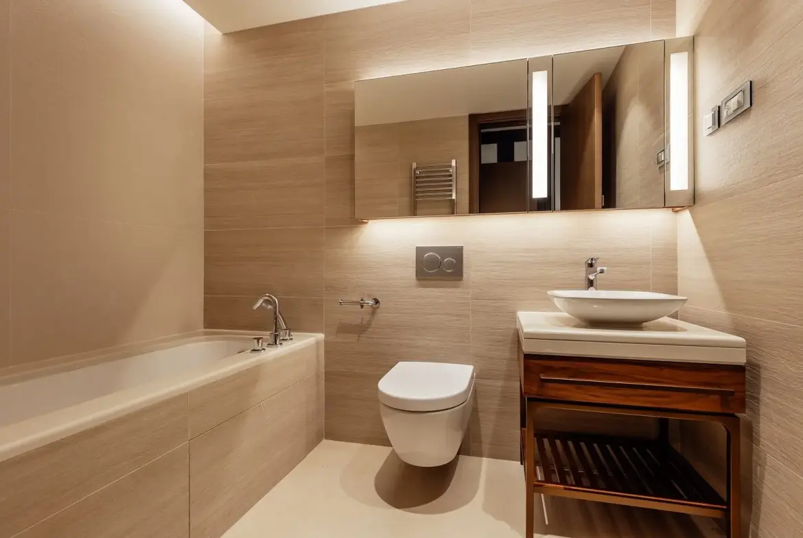 Three-bedroom apartment in Village Residence