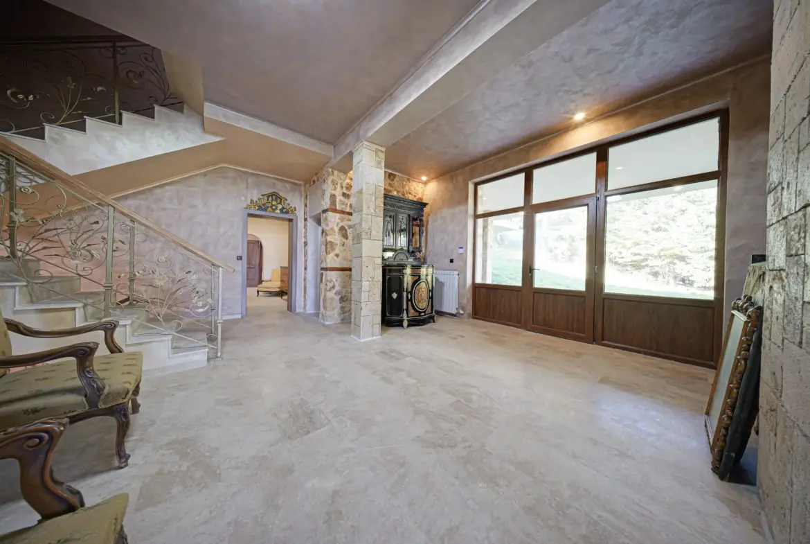 A representative house with a five-acre yard in a prestigious location in Dragalevtsi quarter