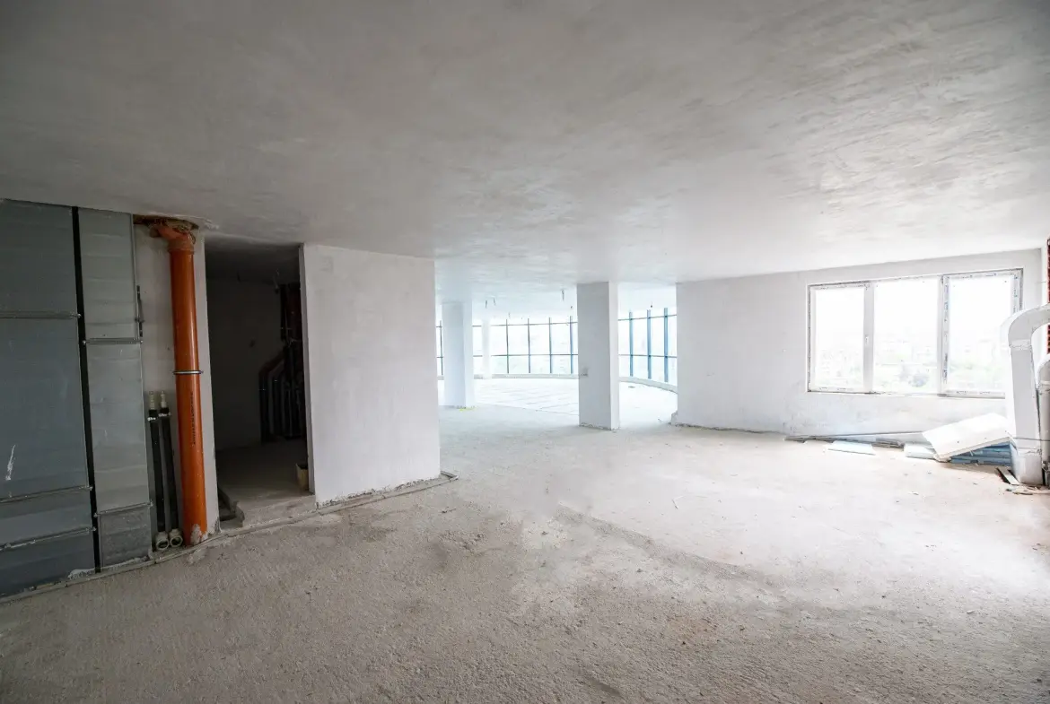 Spacious floor of a business building located in Hadji Dimitar district