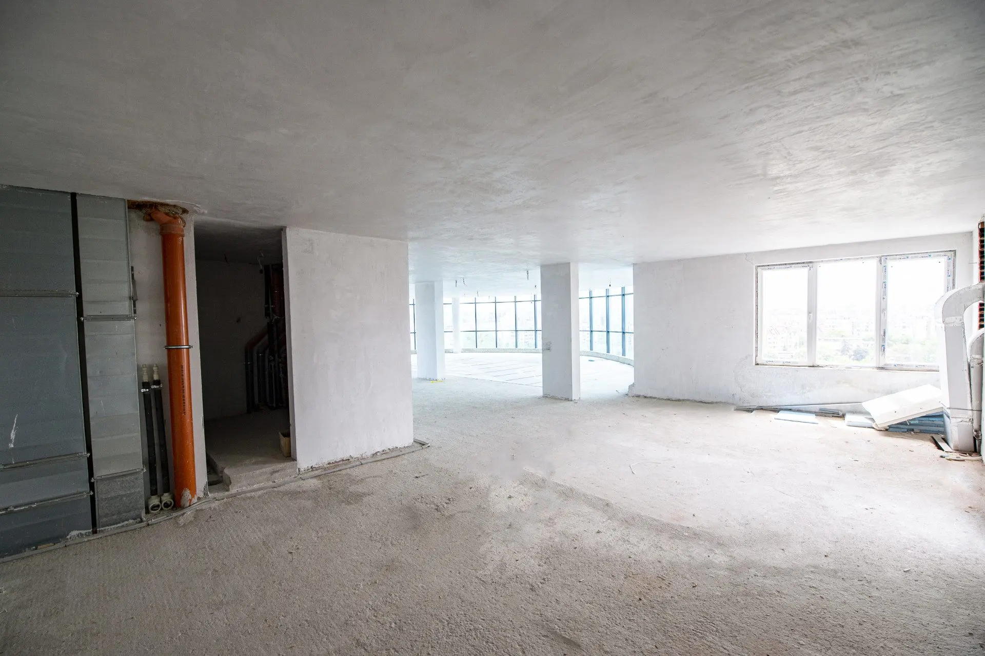 Spacious floor of a business building located in Hadji Dimitar district