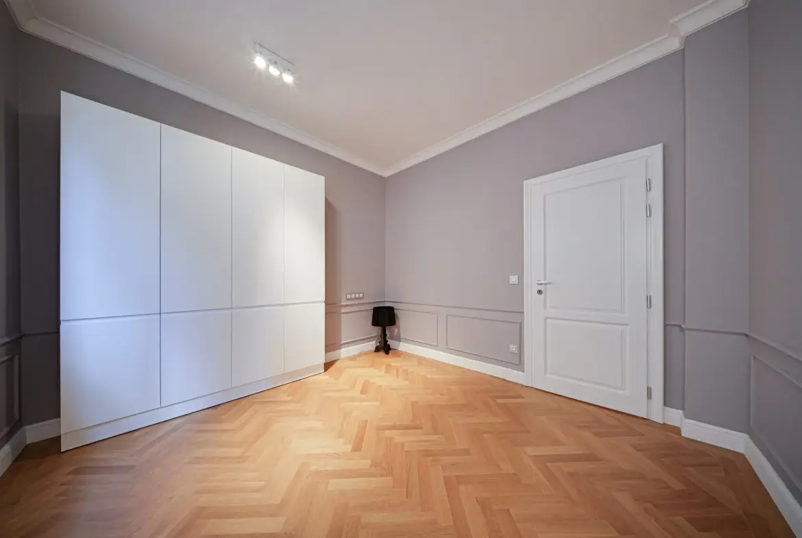 Exclusive apartment for sale in close proximity to the National Assembly