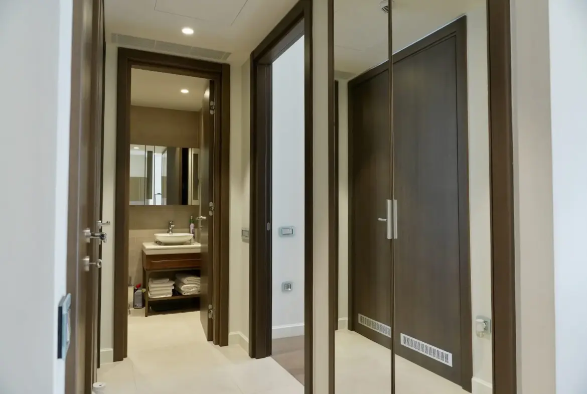Luxury furnished 1bdr Apartment, with direct access to a swimming pool