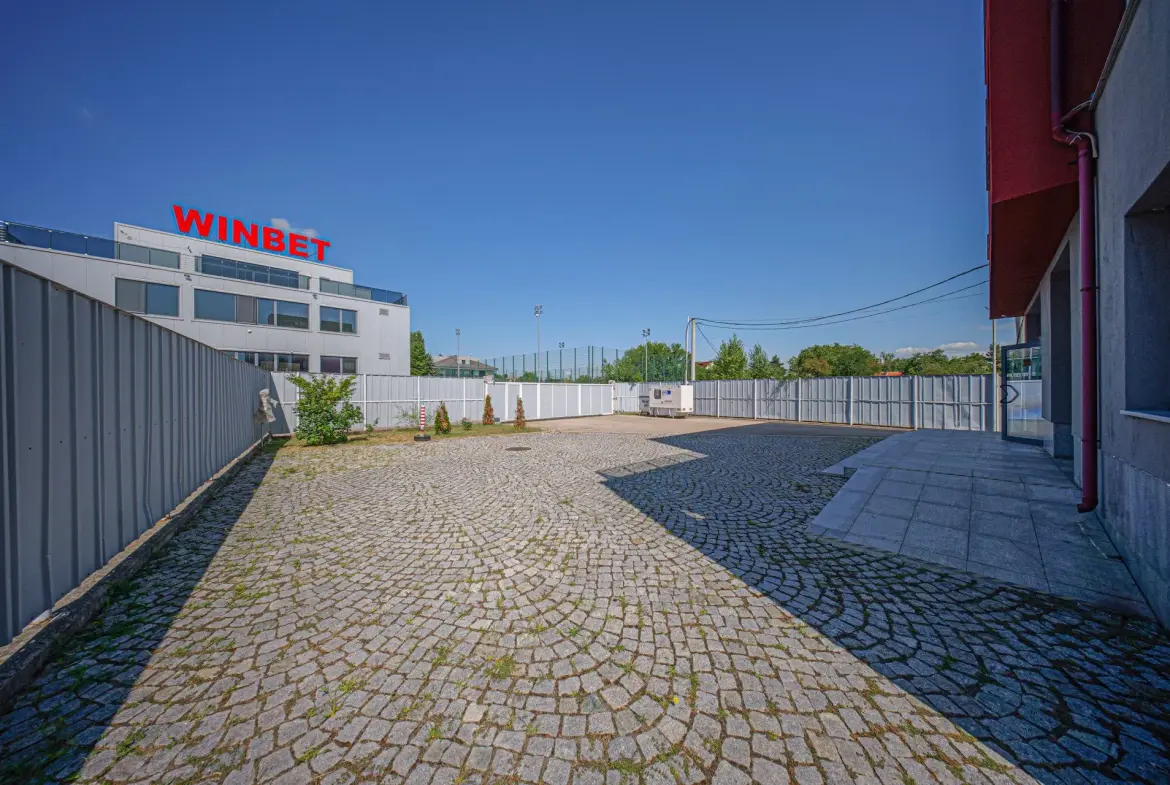 Mixed use office building in the village of Lozen for sale