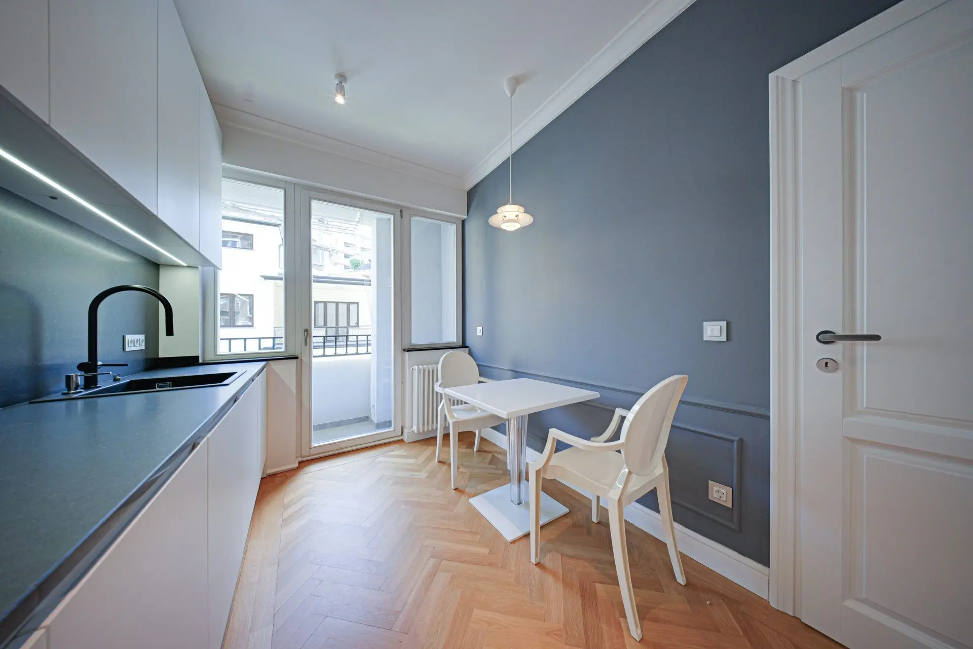 Exclusive apartment for sale in close proximity to the National Assembly