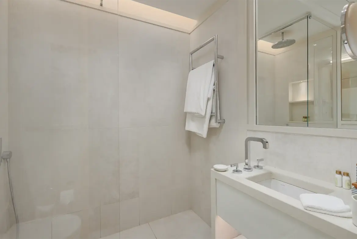 Three-bedroom apartment available at Baia Residence, Porto Montenegro