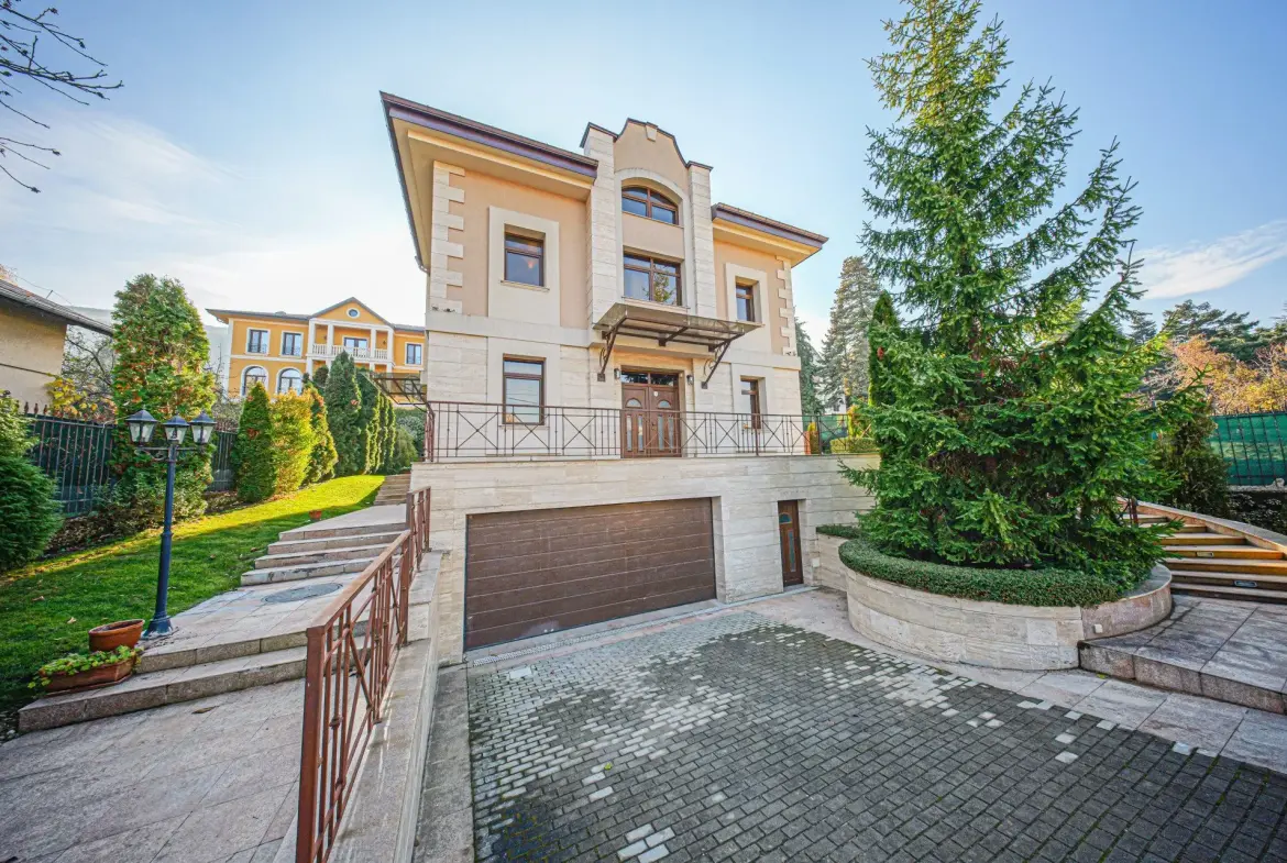 A house with a great location in Boyana district for sale