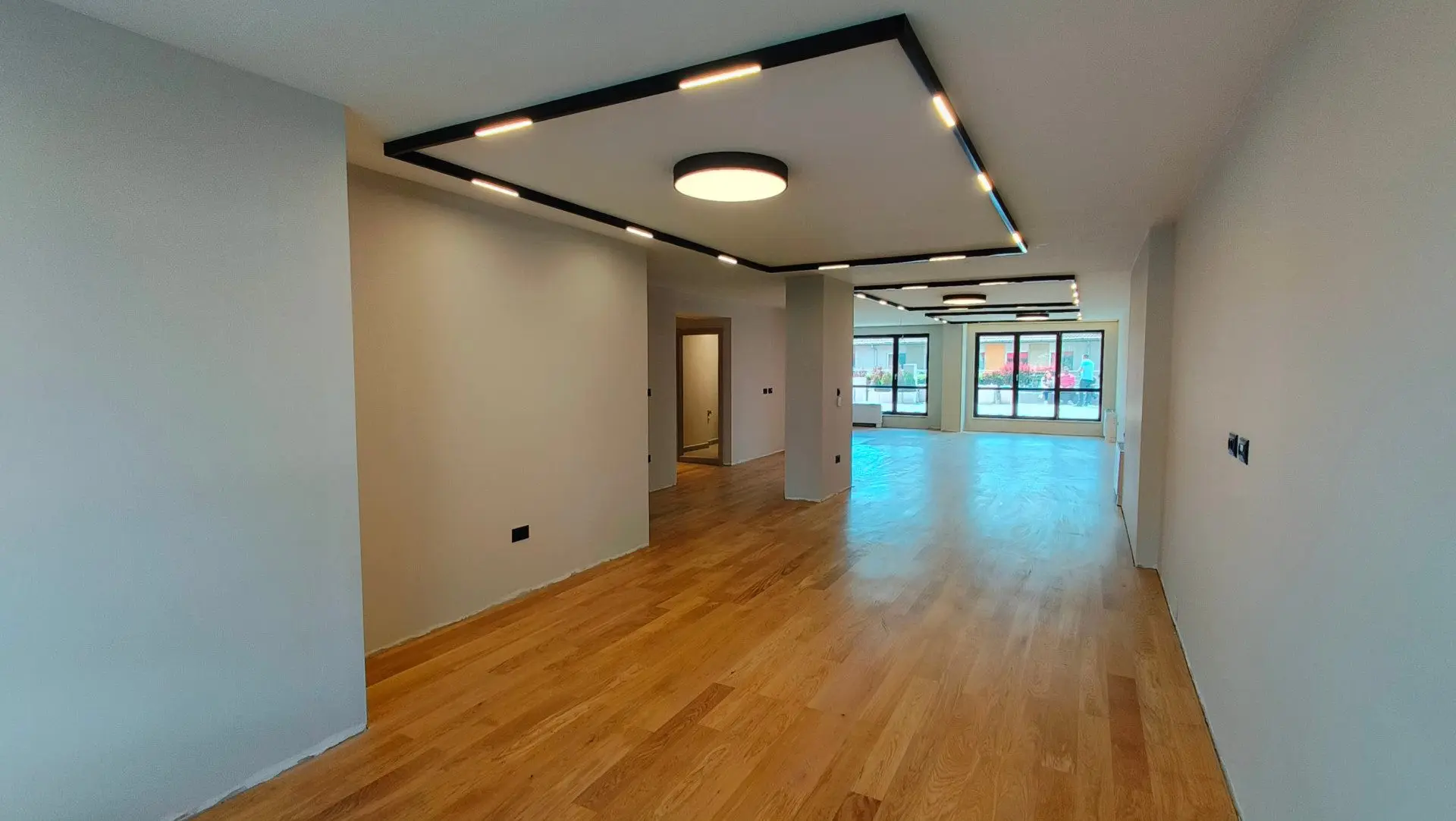Spacious and fully furnished new apartment in the central part of Sofia