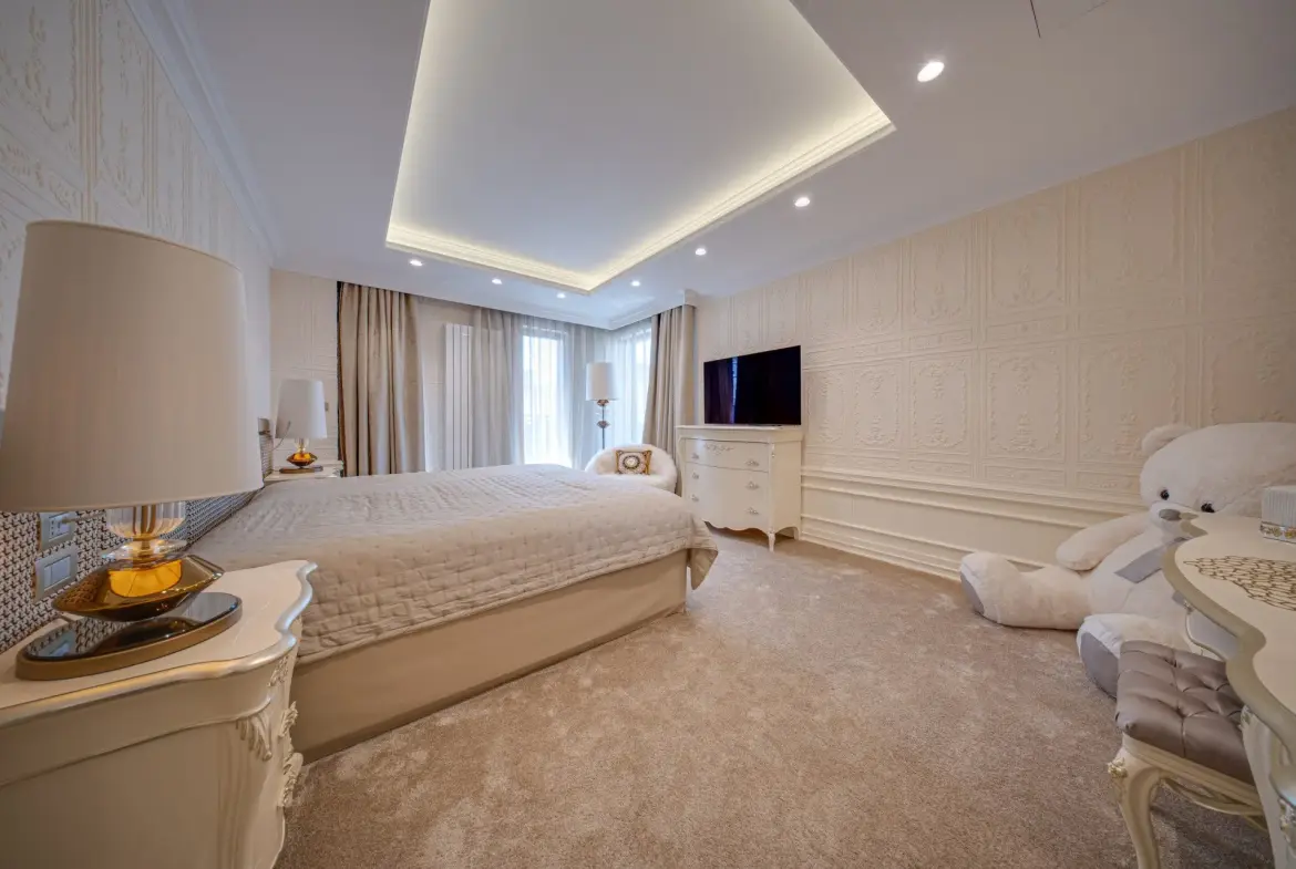 Impressive apartment with a top location in one of the most preferred neighborhoods of the capital, Iztok